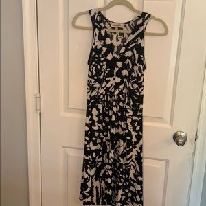 V neck sleeveless Veronica M dress